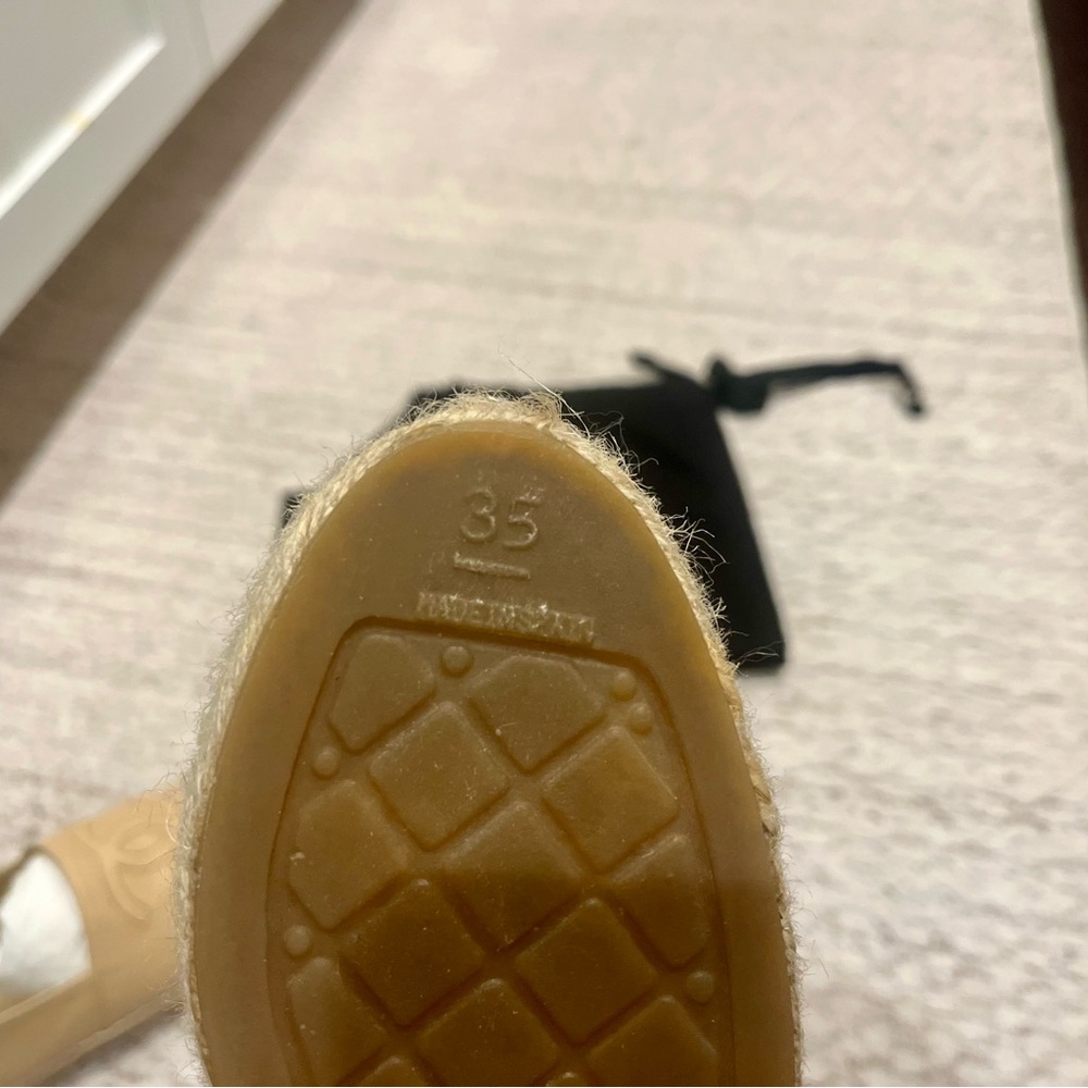 CHANEL Tan and Black Espadrille Flats with Iconic Logo - Picture 3 of 5